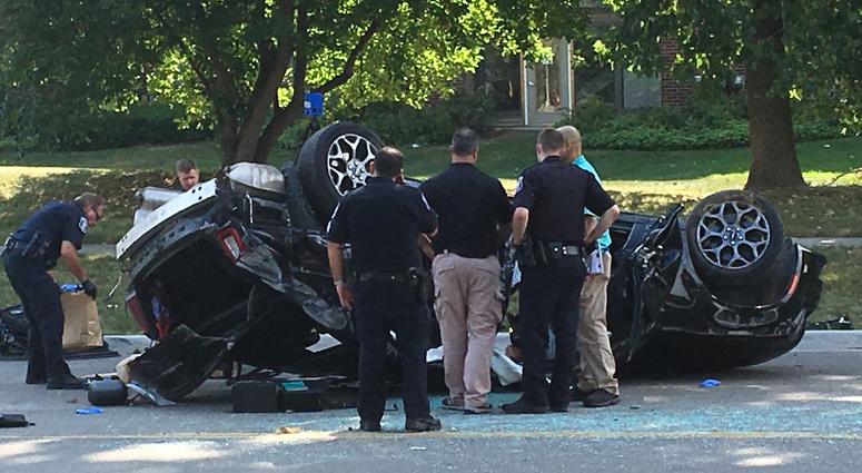 Southfield double fatal rollover crash Southfield double fatal rollover crash
